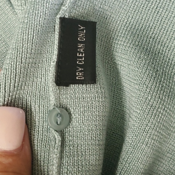 Ellen Tracy, blue/green button sweater. Size Xl.‎ Lightweight. Business - Picture 7 of 7